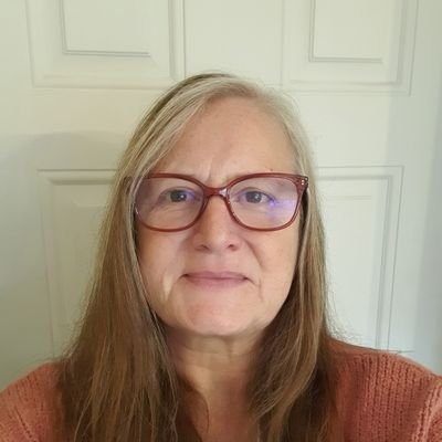 Profile Picture of Cathy Barr (@@rollnbutta) on Twitter