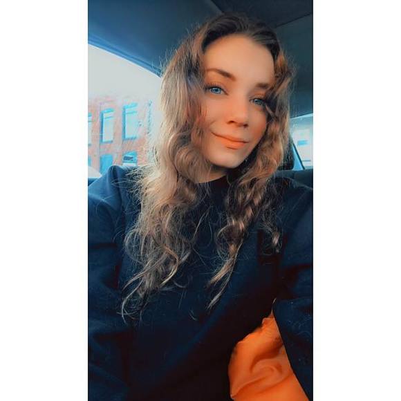 Profile Picture of Taylor Catino (@tcatino1) on Poshmark