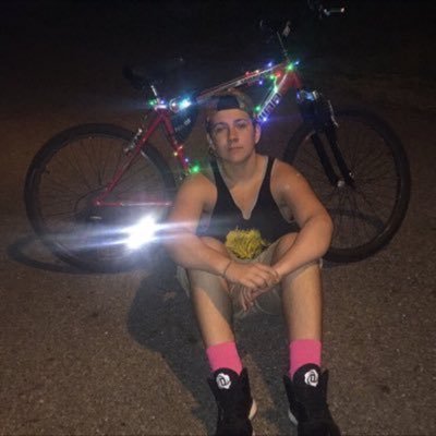 Profile Picture of Grant Montgomery (@kkinggrant) on Twitter