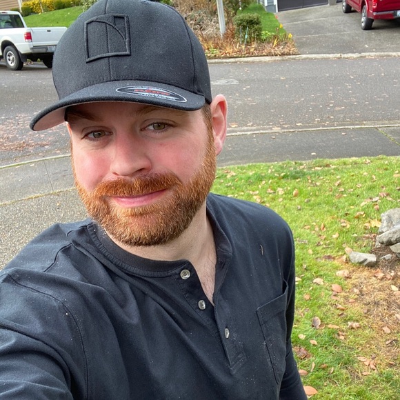 Profile Picture of Kyle Bazinet (@bazinetk89) on Poshmark