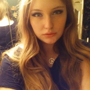 Alexis - Twitter Profile Picture of Alexis (@AlexisBarham) on Twitter