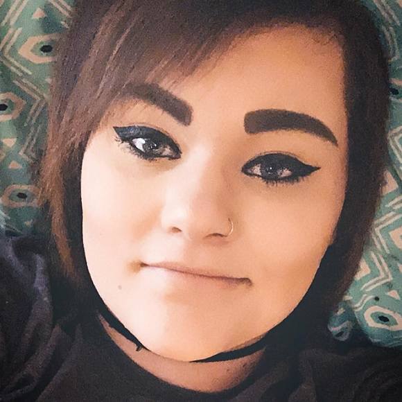 Profile Picture of Brandi Siegenthaler (@pickles_freak13) on Poshmark