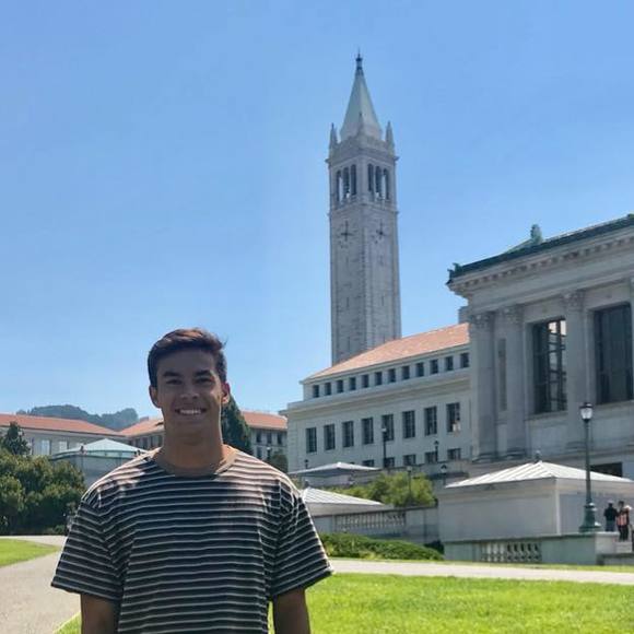 Profile Picture of Micah Grim (@bigmicah2000) on Poshmark