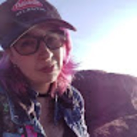 Profile Picture of Cassandra Cassandra (@cassandracas702) on Poshmark