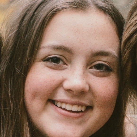 Profile Picture of Sarah Hanekamp (@sarahhanekamp) on Poshmark