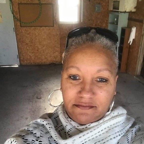 Profile Picture of Detral dee Laird lewis (@dee9464) on Poshmark