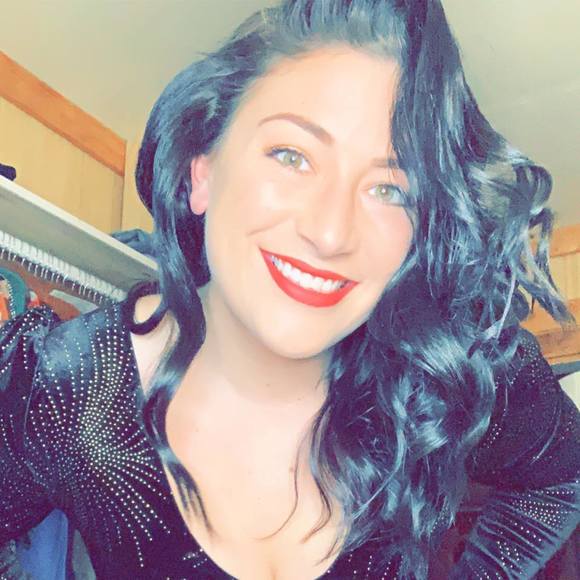 Profile Picture of Alyssa Strukel (@alyssastrukel) on Poshmark