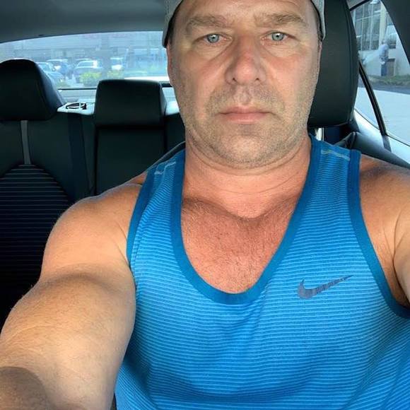 Profile Picture of Juan rene Valladares (@daliaroth) on Poshmark