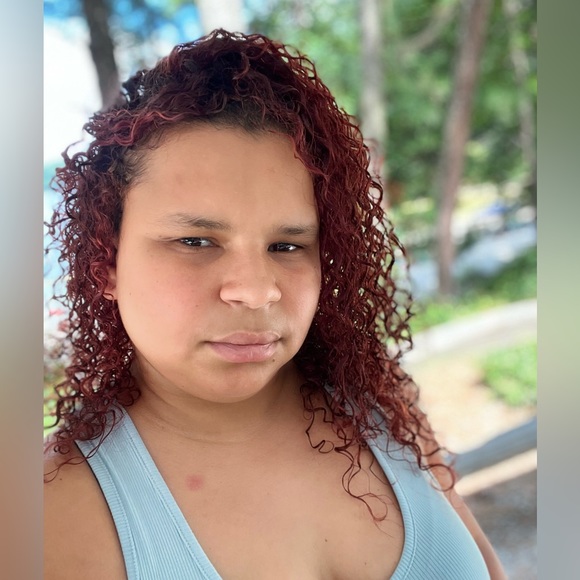 Diana Pondja - Poshmark Profile Picture of Diana Pondja (@dianacgz17) on Poshmark