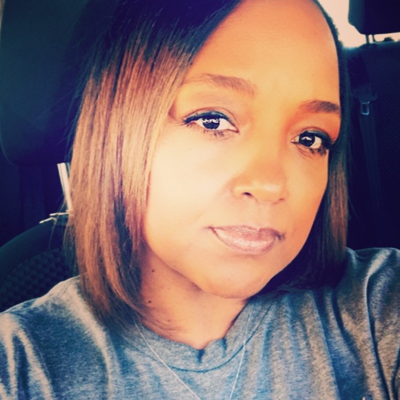 Profile Picture of Edwina Bailey (@only1winna) on Poshmark