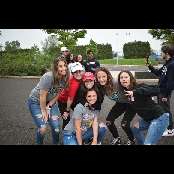 Profile Picture of Taylor Dijoseph (@tdijoseph3804) on Poshmark