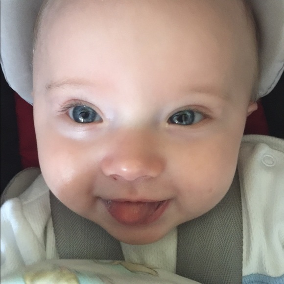 Profile Picture of Kimmie Lichaa (@kimmielichaa) on Poshmark