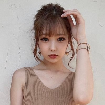 Profile Picture of k-moe (@Dv6KjpJYxLQKveD) on Twitter