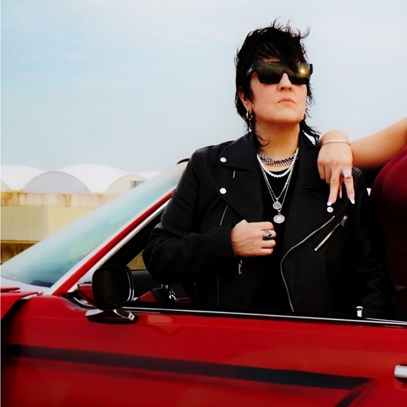 Profile Picture of Dee Gonzalez (@drummergrrrrl) on Poshmark