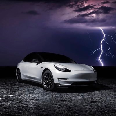 Profile Picture of John Vigue (@huntersurferboi) on Twitter