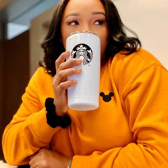 Profile Picture of Shellon John (@shellonj) on Poshmark