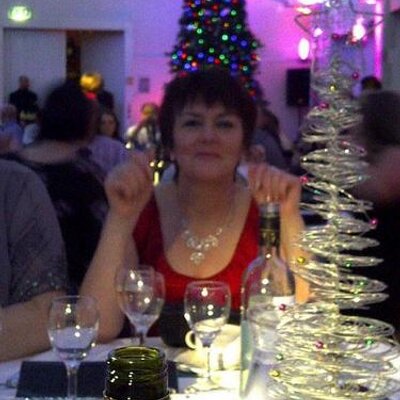 Profile Picture of Debbie Eldridge (@debbiepopcam) on Twitter