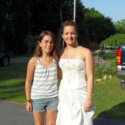 Profile Picture of Ruby Gomes (@GomesRuby) on Twitter