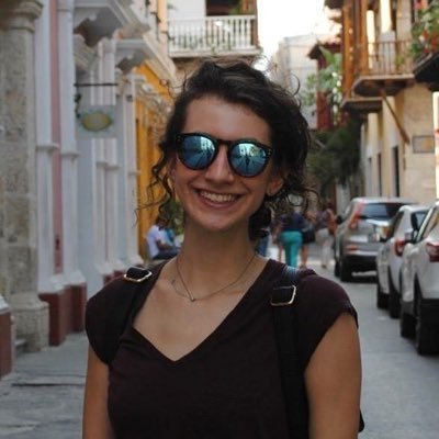 Profile Picture of Emily S. (@schloss_theboss) on Twitter