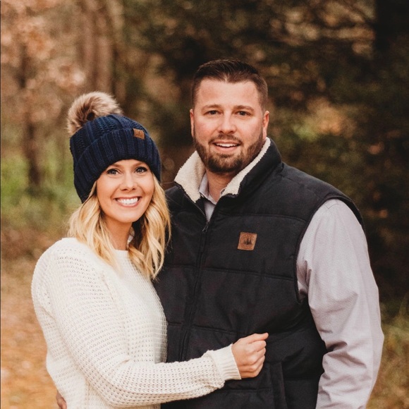 Profile Picture of Erin Necessary (@lildebe03) on Poshmark