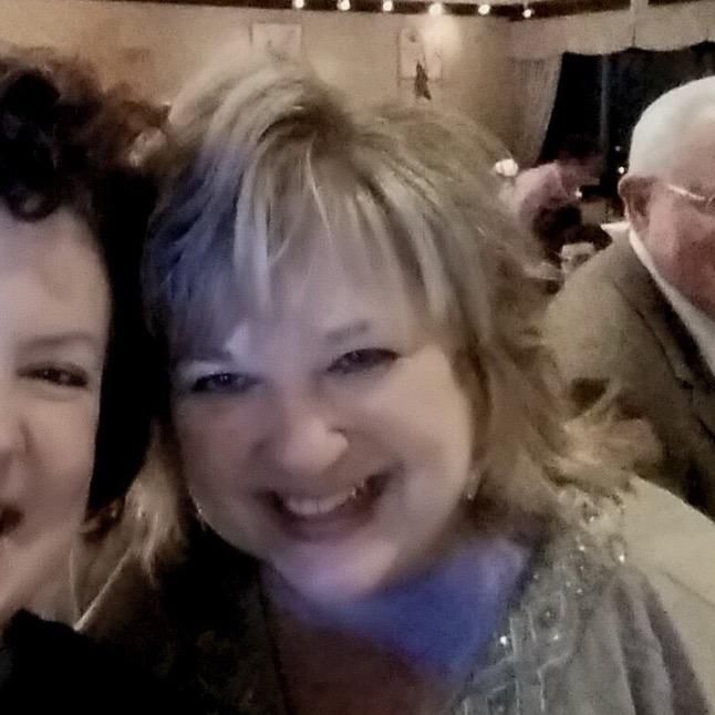 Profile Picture of Vicki (@vickisaucier) on Tiktok