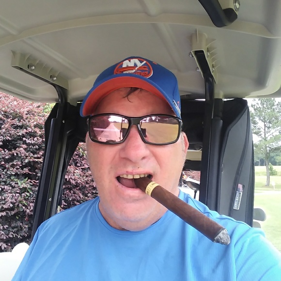 Profile Picture of George Beyrer (@gbeyrer) on Poshmark