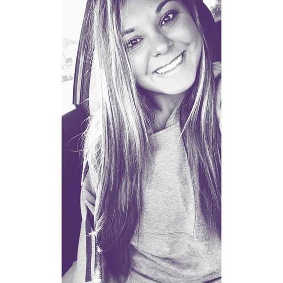 Profile Picture of Paula Philpott (@paulakinz6) on Poshmark