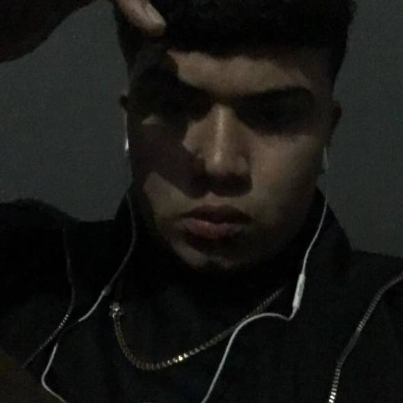 Profile Picture of Demetrio Guedea (@demetrio_455) on Poshmark