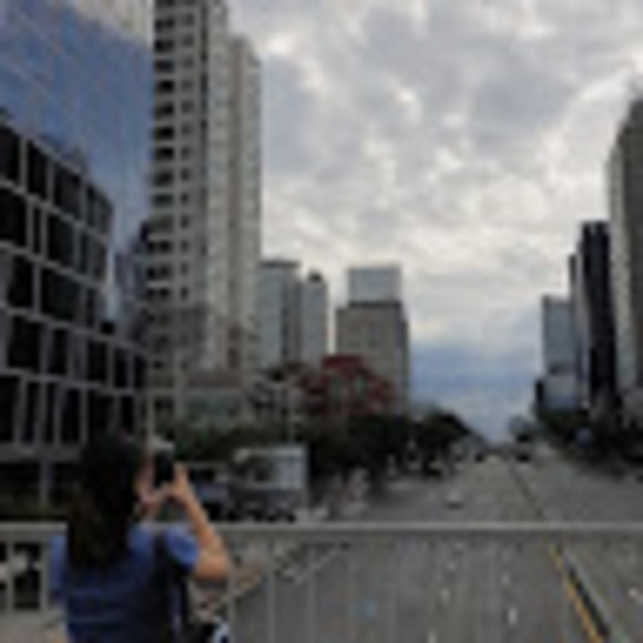 Profile Picture of Savannah Kim (@savannahk0) on Poshmark