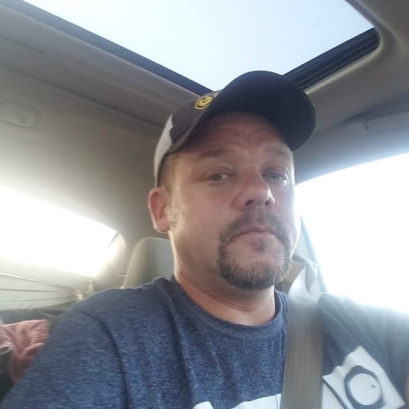 Profile Picture of Jonathan Miller (@jon_miller2) on Poshmark