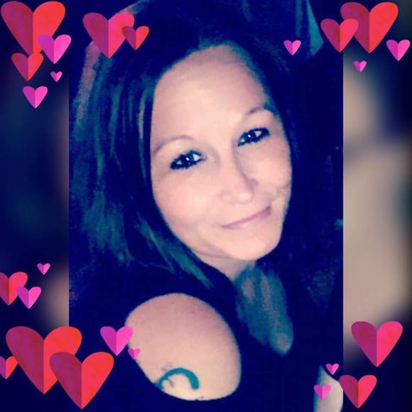 Profile Picture of Stacy Hulbert carolus (@im2frisky4uall) on Poshmark