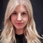 Profile Picture of Laura Hinton (@lauralovesprettythings) on Instagram