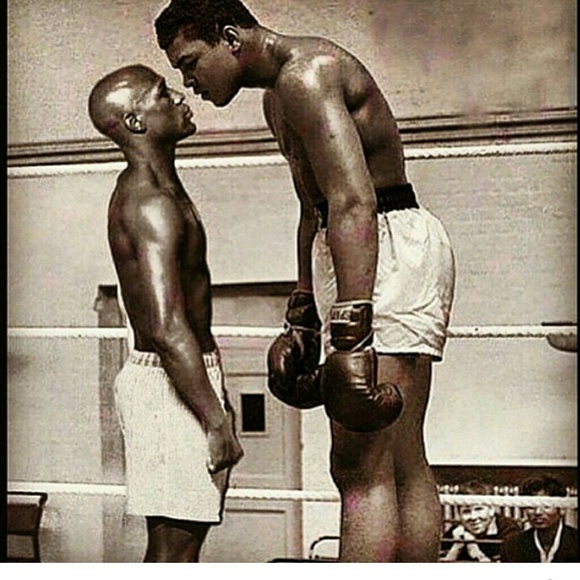 Profile Picture of G Bragg (@gbragg) on Poshmark