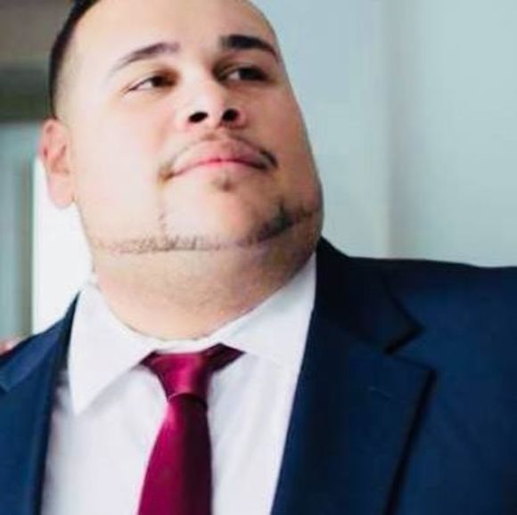 Profile Picture of Johnathan Rodriguez (@jrodriguez8990) on Poshmark