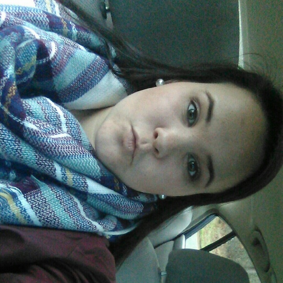 Profile Picture of Marisa Camuto (@camuto1) on Poshmark