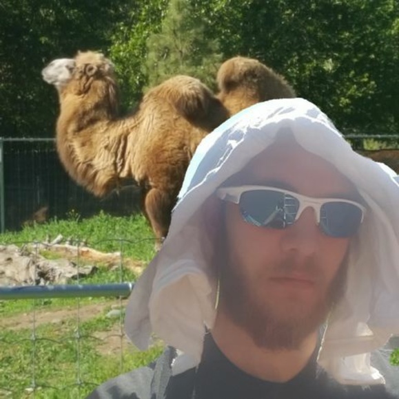 Profile Picture of Andrew Weir (@weir93) on Poshmark