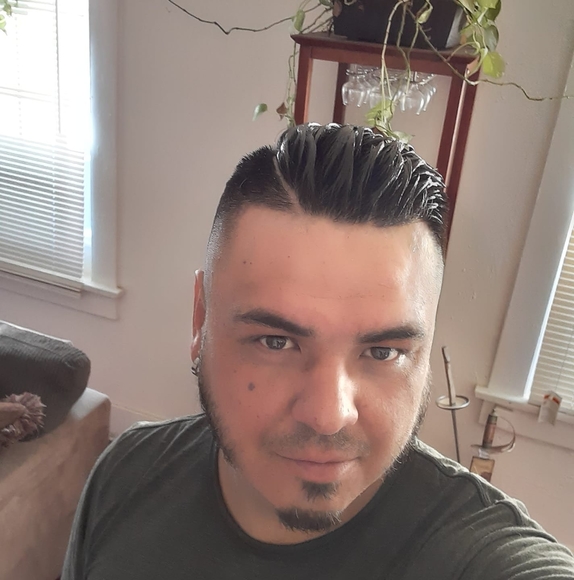 Profile Picture of Ernesto trujillo Trujillo (@ep315331) on Poshmark