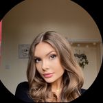 Profile Picture of Holly Dutton 💋 (@hollyduttx) on Instagram