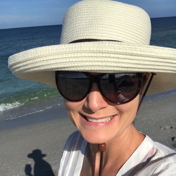 Profile Picture of Marcia Craig (@marcia_craig) on Poshmark