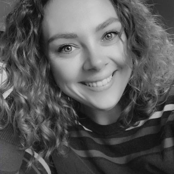 Profile Picture of Miranda Albert (@malbert313) on Poshmark