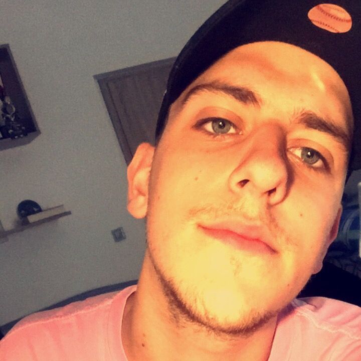 hendemark155 - Tiktok Profile Picture of hendemark155 (@markhende) on Tiktok