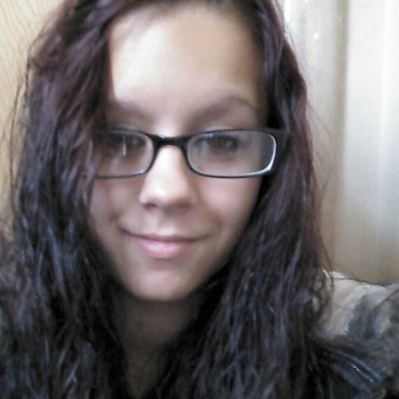 Profile Picture of Brittany Manderfield (@kaysonsmommy) on Poshmark