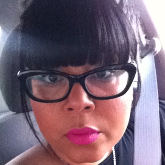 Profile Picture of Lisandra Noriega (@lisandranoriega) on Poshmark