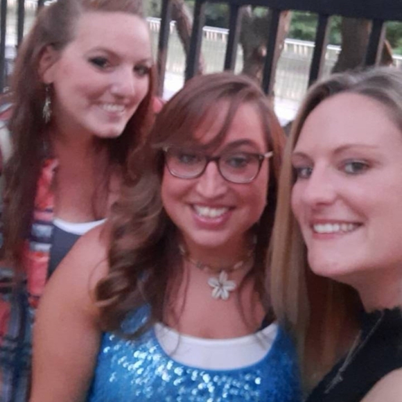 Profile Picture of Crystal Mccann (@krysmarie4) on Poshmark