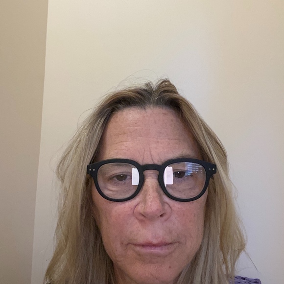Profile Picture of Lynn Janeczek (@jeffreydrive33) on Poshmark