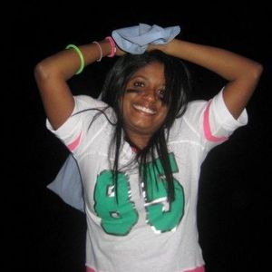 Profile Picture of Roshni Patel (@shortz07) on Myspace