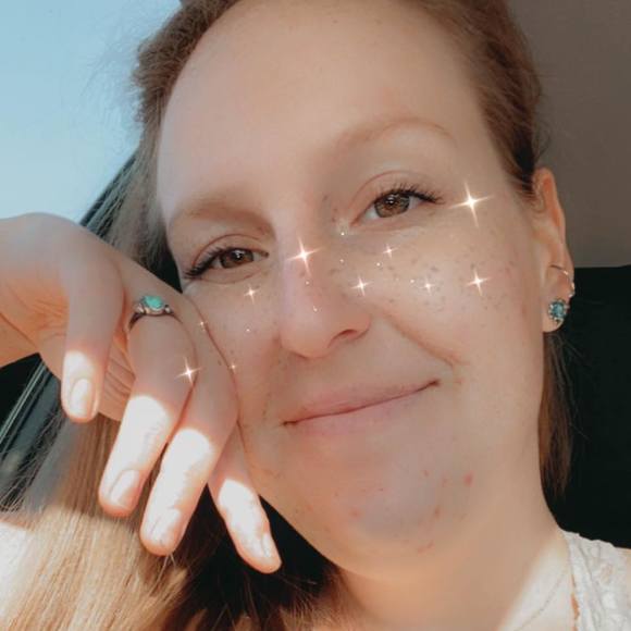 Profile Picture of Avalon Chaffer (@avalonchaffer) on Poshmark