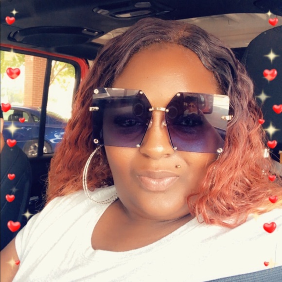 Profile Picture of Tyesha Allen (@tyesha2219) on Poshmark