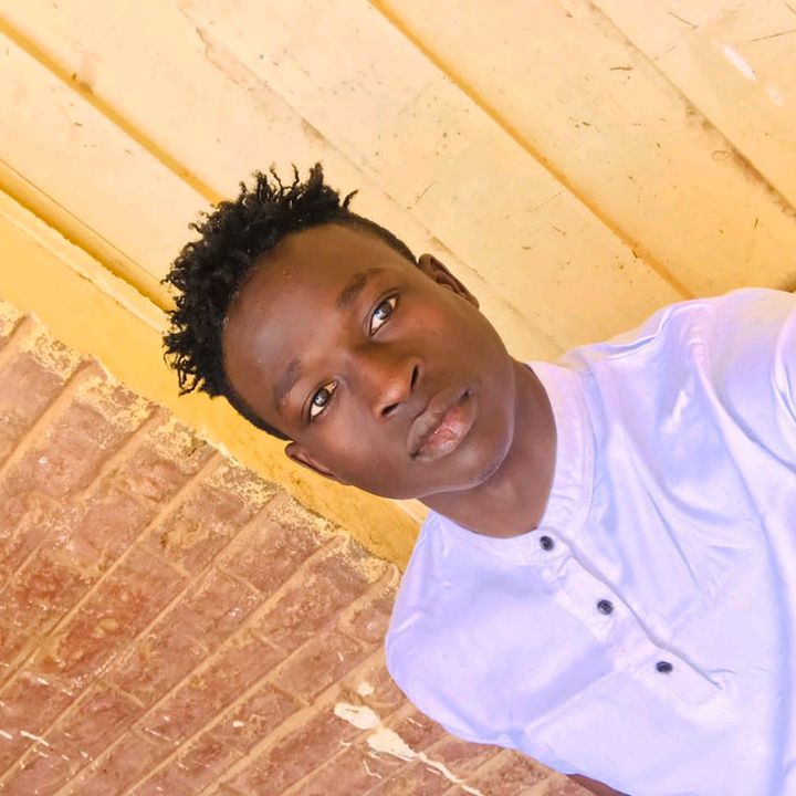 Profile Picture of خـ,ـآمِــــــــي̷س̷ (@jameswezy) on Tiktok