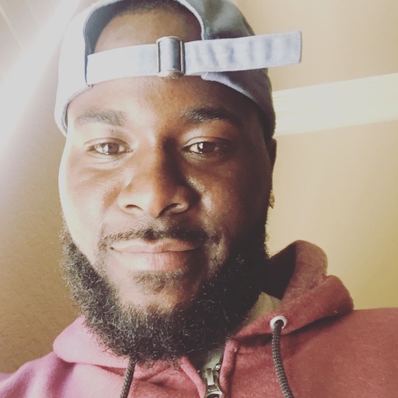 Profile Picture of Ladonte Bryant (@ladontebryant) on Poshmark